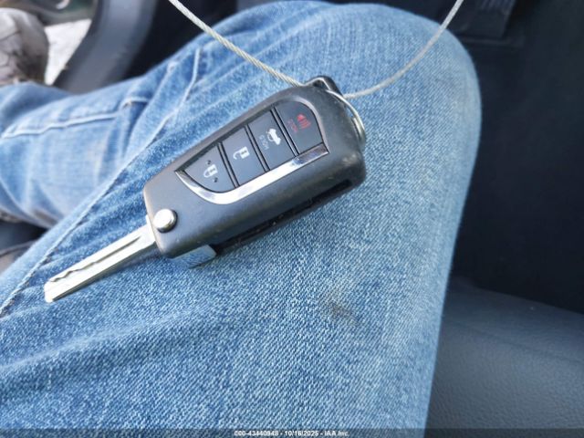 2021 TOYOTA CAMRY 4T1G11AK1MU472607 Photo 10