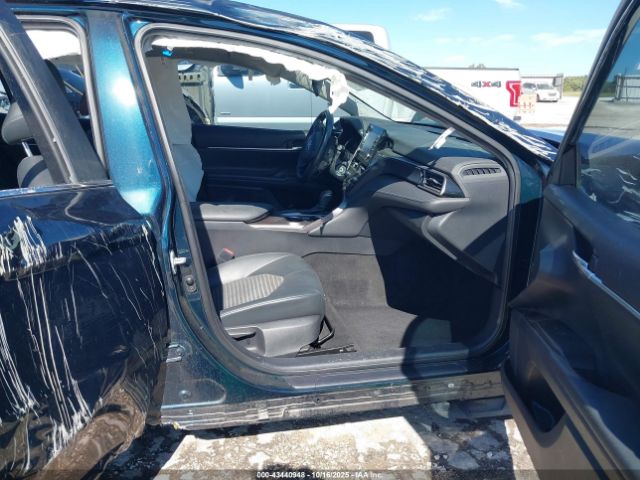 2021 TOYOTA CAMRY 4T1G11AK1MU472607 Photo 4