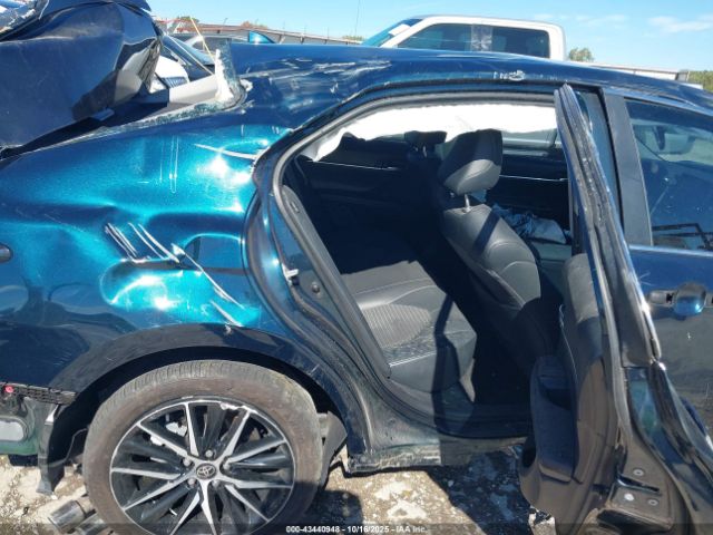 2021 TOYOTA CAMRY 4T1G11AK1MU472607 Photo 7