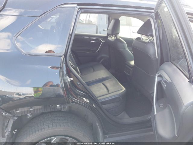 2024 TOYOTA RAV4 HYBRID JTMB6RFV8RD120097 Photo 7