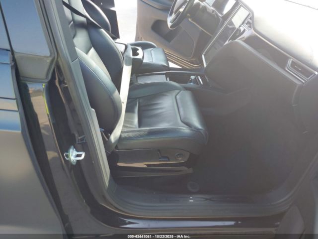 2016 TESLA MODEL X 5YJXCBE27GF014176 Photo 4