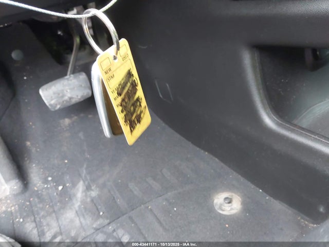 2017 CADILLAC XT5 1GYKNBRS0HZ177577 Photo 10