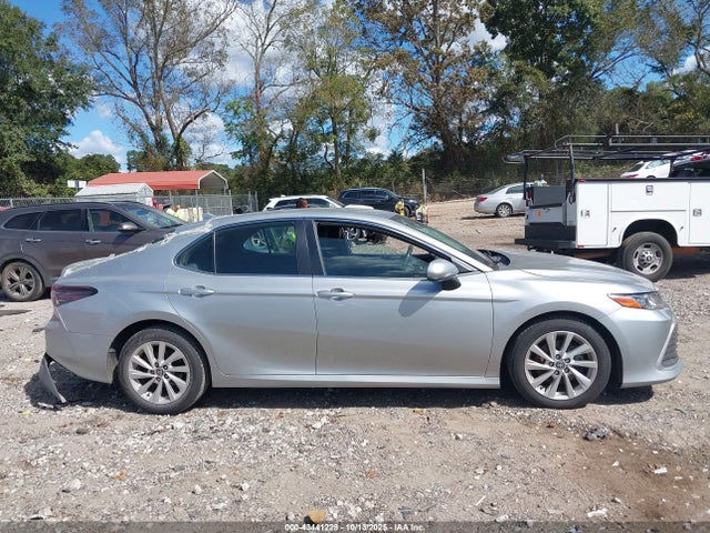 4T1C11AK6MU440816 Toyota CAMRY LE