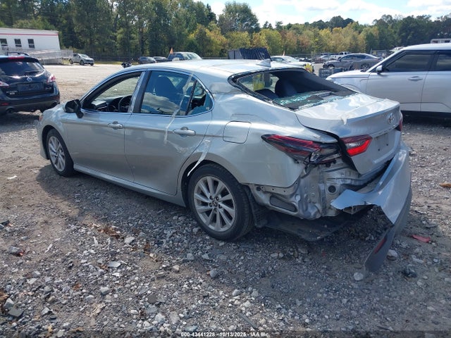 4T1C11AK6MU440816 Toyota CAMRY LE
