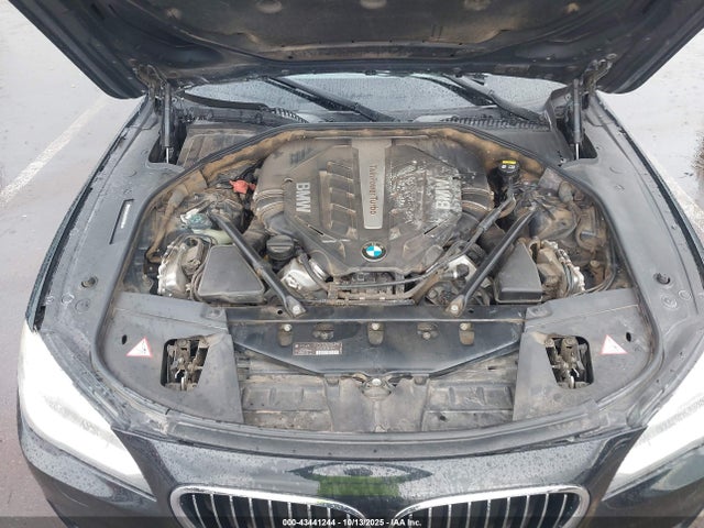 BMW 750LI 2015 WBAYE8C54FD781954 Image 10