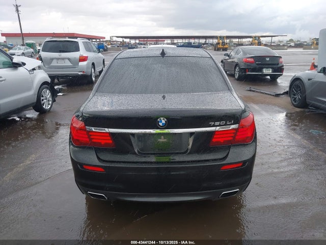BMW 750LI 2015 WBAYE8C54FD781954 Image 16