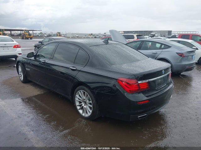 BMW 750LI 2015 WBAYE8C54FD781954 Image 3