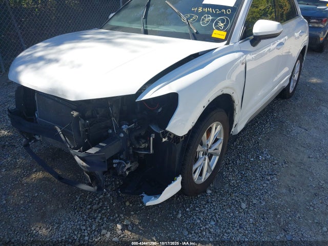 Aukcja sprzedaży 2023 Audi Q3 Premium 45 Tfsi S Line Quattro Tiptronic, vin: WA1DECF34P1049951, numer aukcji: 43441290