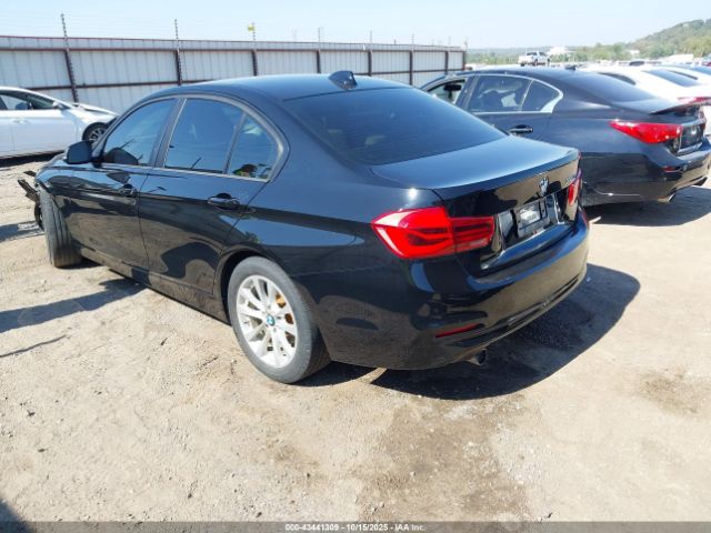 2018 BMW 320I WBA8E1G50JNU90758 Photo 2