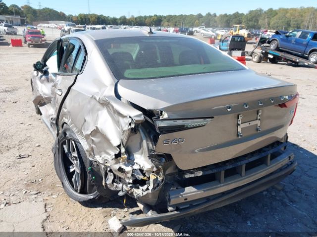 2020 VOLVO S60 7JR102FK8LG050814 Photo 2