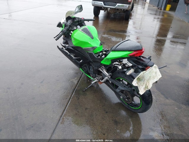 2013 Kawasaki Ex300 A მანქანა იყიდება აუქციონზე, vin: JKAEX8A15DDA12048, აუქციონის ნომერი: 43441358
