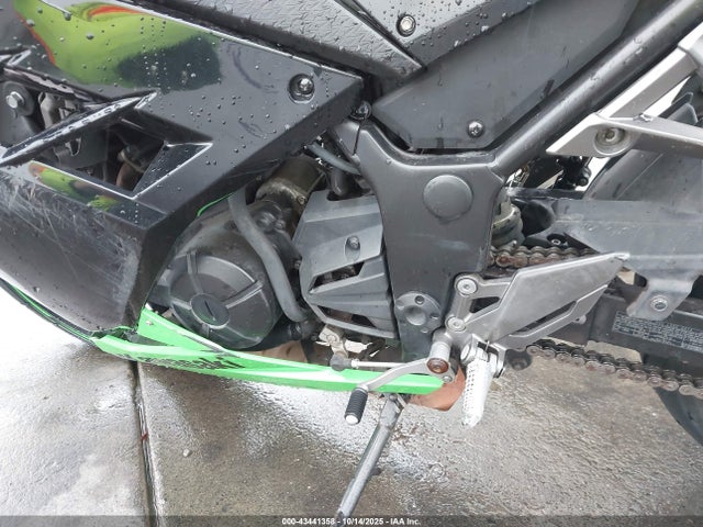 2013 Kawasaki Ex300 A მანქანა იყიდება აუქციონზე, vin: JKAEX8A15DDA12048, აუქციონის ნომერი: 43441358