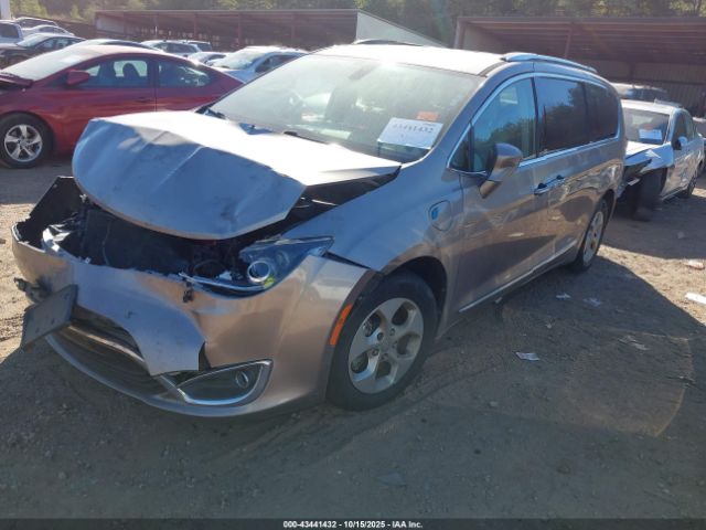 2018 CHRYSLER PACIFICA HYBRID 2C4RC1L71JR124850 Photo 1
