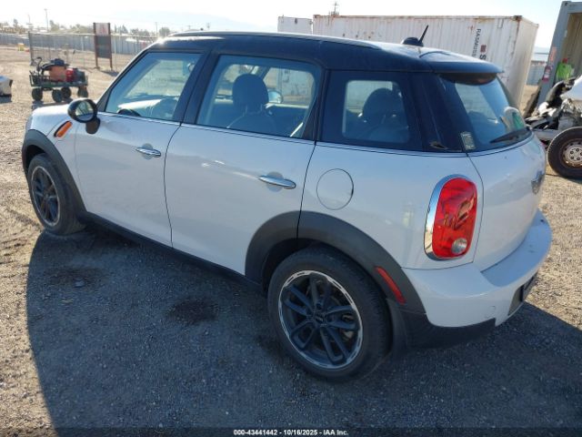 2015 MINI COUNTRYMAN WMWZB3C52FWR45898 Photo 2