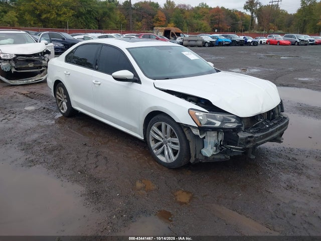 2019 VOLKSWAGEN PASSAT 1VWLA7A30KC008657