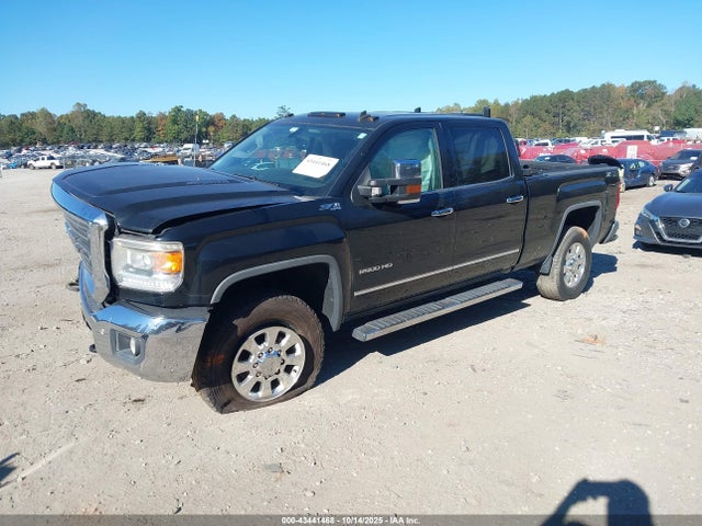 1GT12ZE82FF105503 GMC Sierra 2500hd Slt