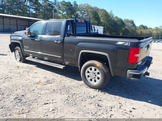 1GT12ZE82FF105503 GMC Sierra 2500hd Slt