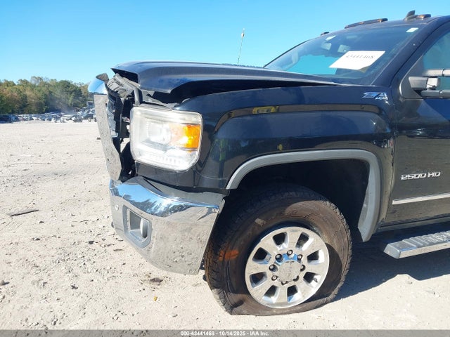 1GT12ZE82FF105503 GMC Sierra 2500hd Slt