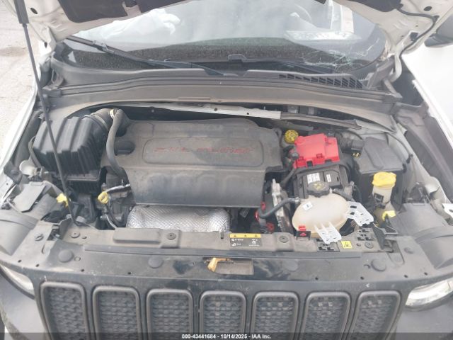 2021 JEEP RENEGADE ZACNJCBB3MPM38348 Photo 9