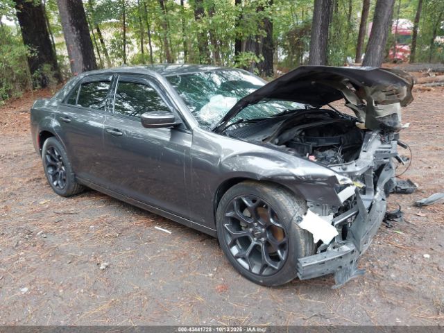 2019 CHRYSLER 300 2C3CCABG1KH635087