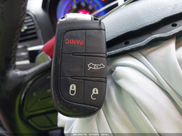 2019 CHRYSLER 300 2C3CCABG1KH635087 Photo 10