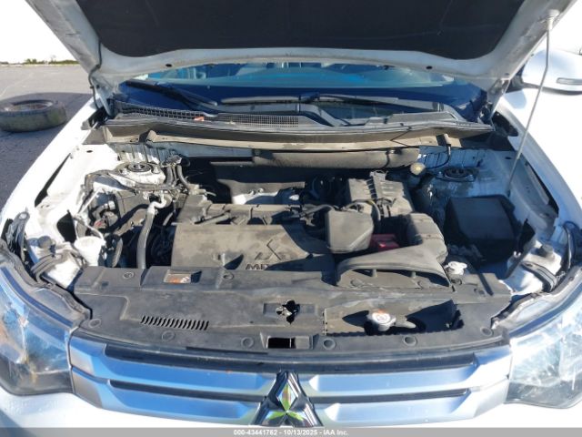 2015 MITSUBISHI OUTLANDER JA4AZ3A3XFZ003667 Photo 9