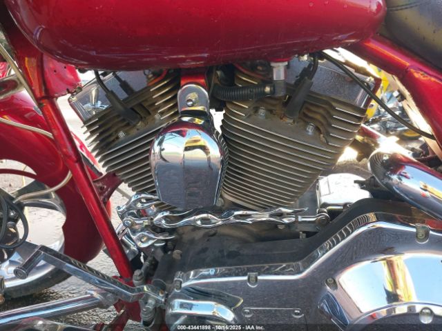 2006 HARLEY-DAVIDSON FLHXI 1HD1KBW1X6Y623743 Photo 8