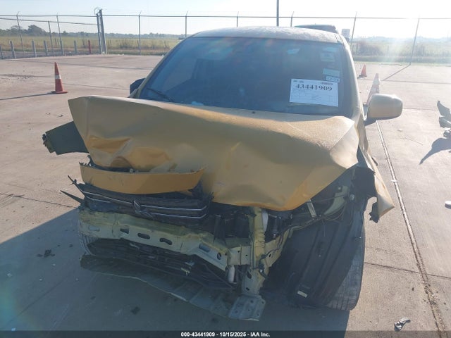 2023 MITSUBISHI MIRAGE ML32AUHJ9PH000975 Photo 5