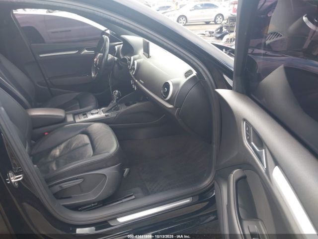 2017 AUDI A3 WAUB8GFF1H1068459 Photo 4