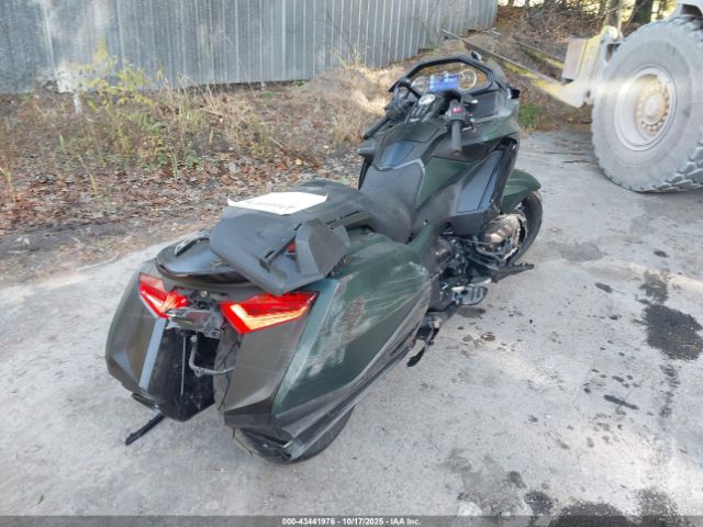 2024 HONDA GL1800 JH2SC7943RK600051 Photo 2