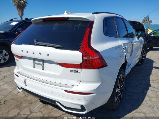 2023 VOLVO XC60 YV4L12RW5P1308246 Photo 3