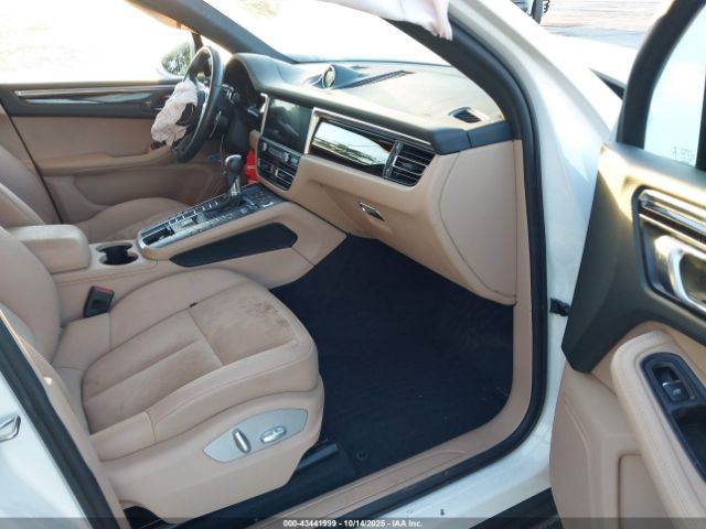 2021 PORSCHE MACAN WP1AA2A57MLB11090 Photo 4
