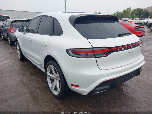 2024 PORSCHE MACAN WP1AA2A5XRLB08787 Photo 2