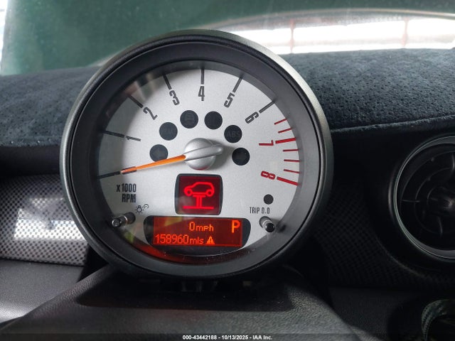 2011 MINI COOPER S WMWSV3C52BTY11770 Photo 6