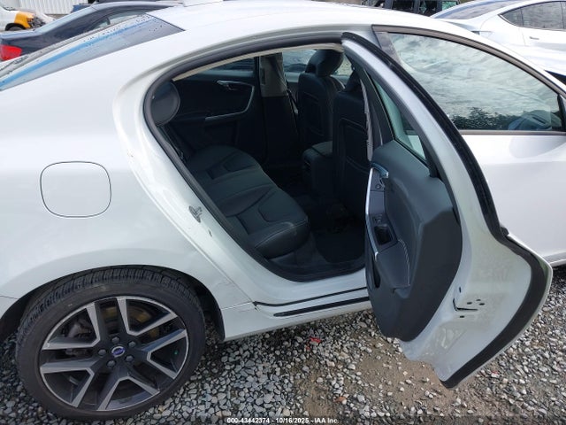 YV126MFL4H2432410 Volvo S60 T5 Dynamic