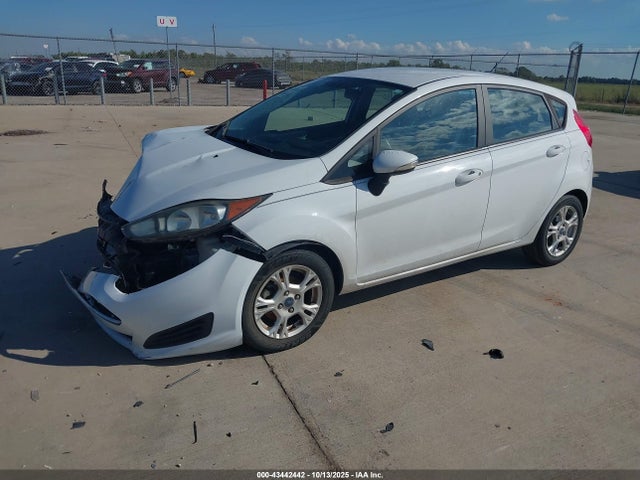 Ford 2015 2015 3FADP4EJ1FM167064 Image 2
