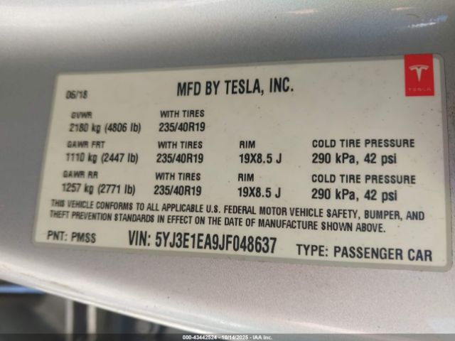 2018 TESLA MODEL 3 5YJ3E1EA9JF048637 Photo 8