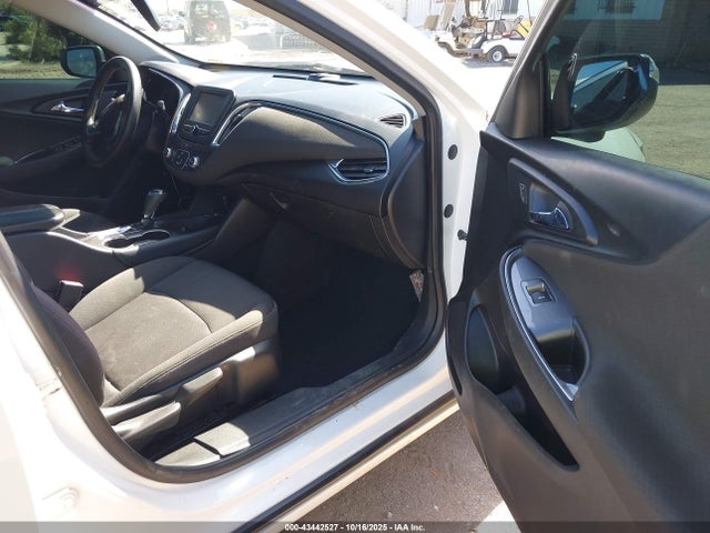 Chevrolet lfv - direct injection, variable valve timing, gen 1 2018 1G1ZD5ST2JF190035 Image 5