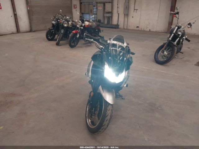 2010 KAWASAKI ZR1000 JKAZRCD15AA003970 Photo 4