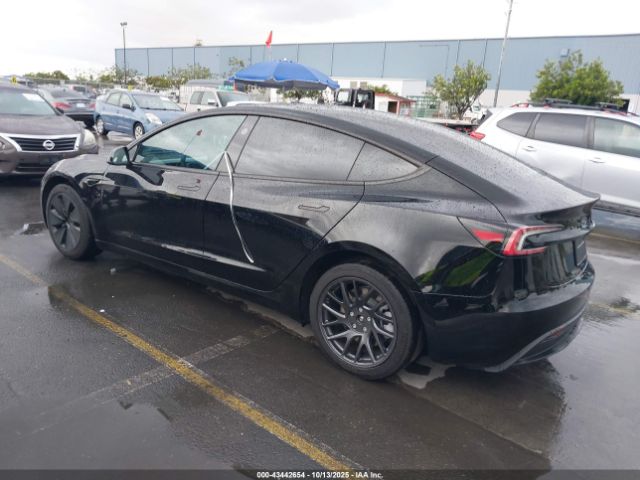 2025 TESLA MODEL 3 5YJ3E1EB0SF923341 Photo 2