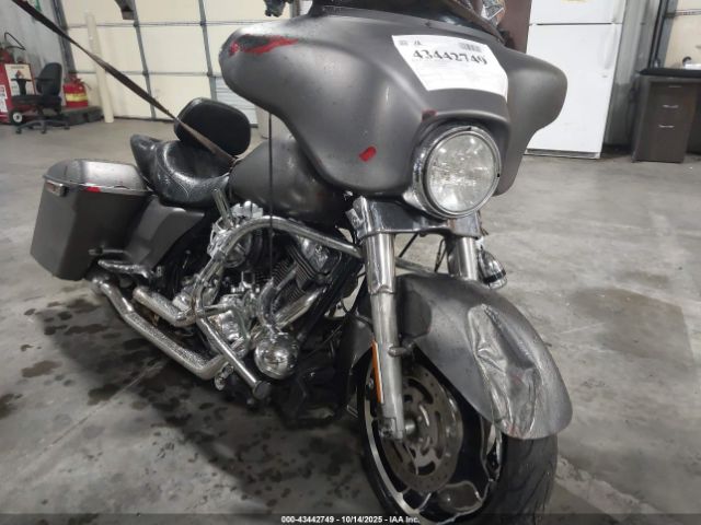 2013 HARLEY-DAVIDSON FLHX 1HD1KBM15DB620266