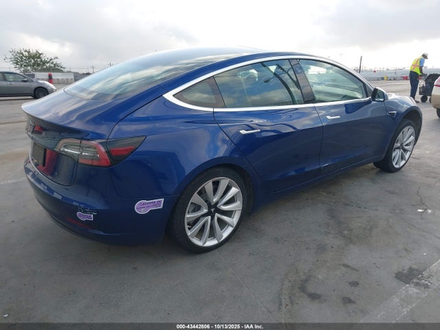 2019 TESLA MODEL 3 5YJ3E1EA7KF417450 Photo 3