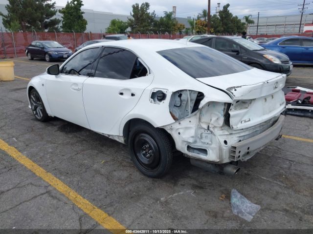 2016 LEXUS IS 200T JTHBA1D26G5008428 Photo 2
