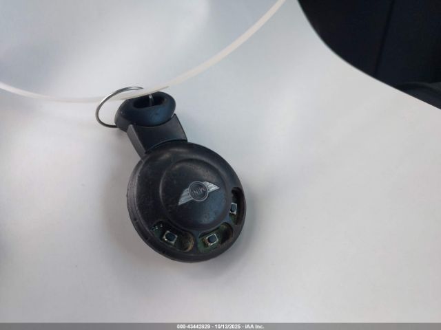 2008 MINI COOPER S WMWMF73598TT91110 Photo 10