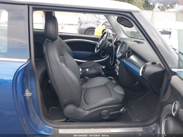 2008 MINI COOPER S WMWMF73598TT91110 Photo 4