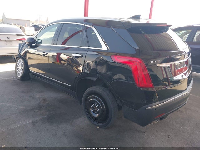 2019 CADILLAC XT5 1GYKNARS3KZ124437 Photo 2