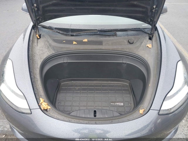 2018 TESLA MODEL 3 5YJ3E1EBXJF105842 Photo 9