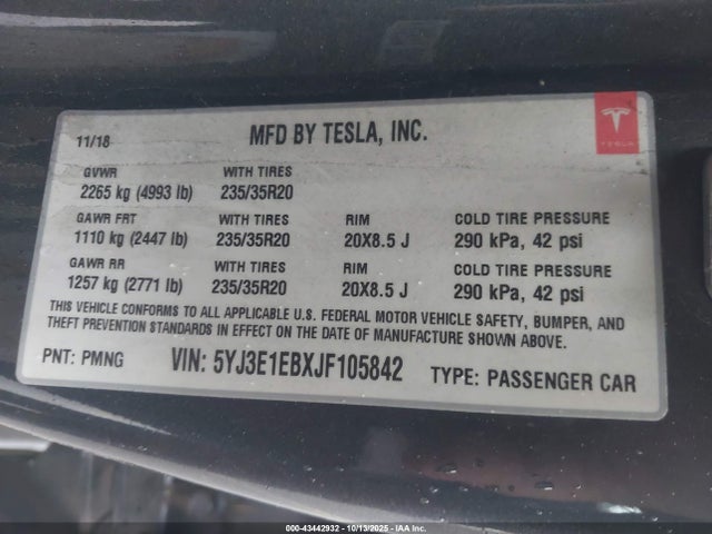 2018 TESLA MODEL 3 5YJ3E1EBXJF105842 Photo 8