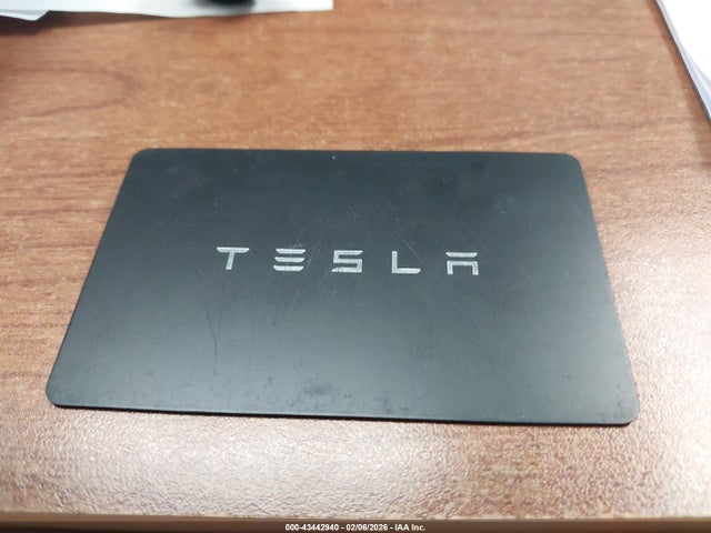 2024 TESLA MODEL Y 7SAYGDEE7RA320490 Photo 10