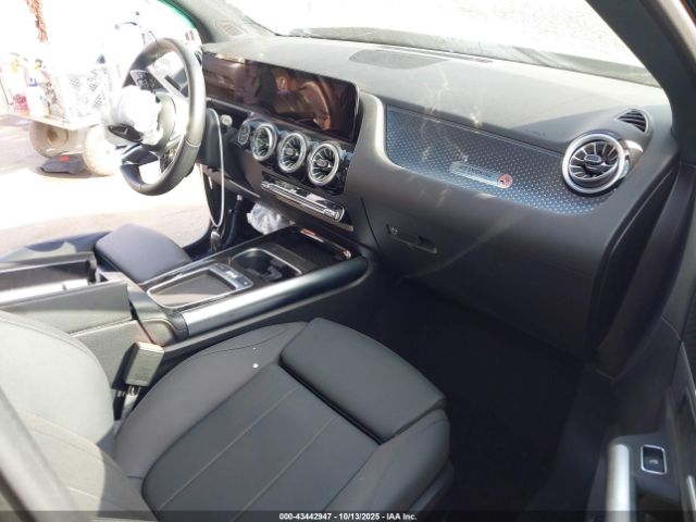 2025 MERCEDES-BENZ GLA 250 W1N4N4GB1SJ673807 Photo 4